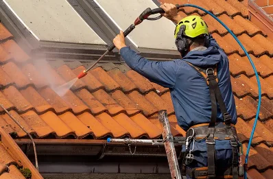 Démoussage et hydrofuge de toiture à Quéant